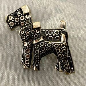 😍2/$20 Terrier Parent & Pup Silver-Tone Brooch 1.25”x1.5”
